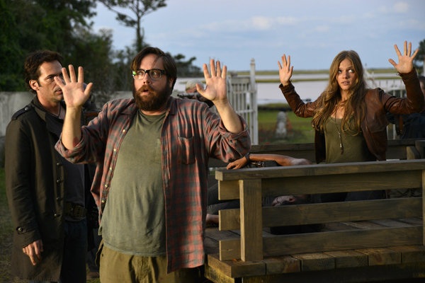 The gang arrives unwelcomed at Drexel's