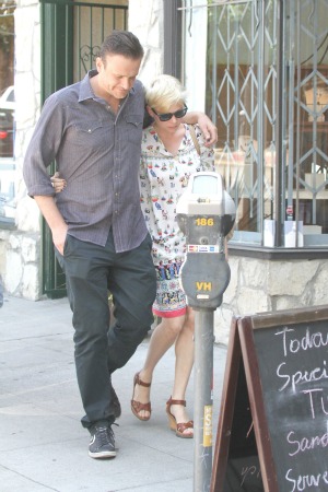 Michelle Williams Jason Segel move in together
