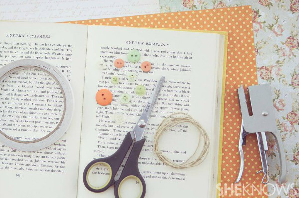 Halloween bunting materials