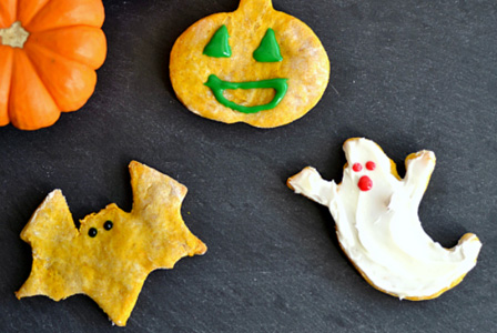 Pumpkin & peanut butter Halloween dog treats