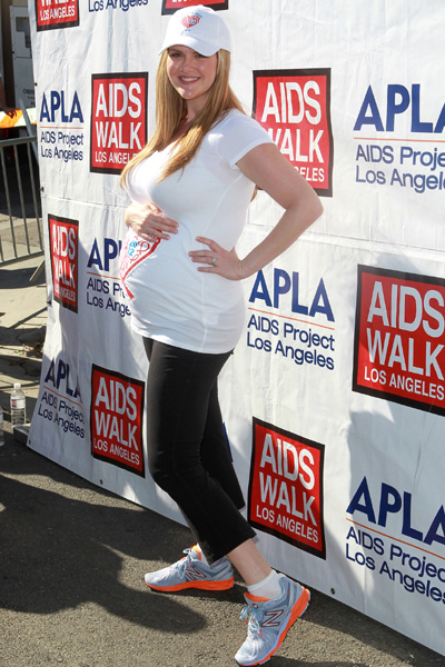 Pregnant Sara Rue