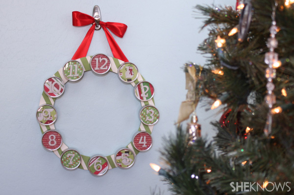 DIY 12 days wreath step 12