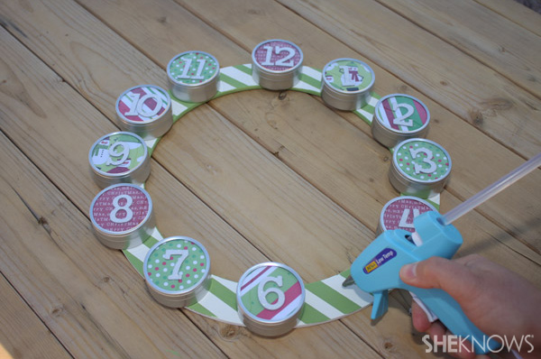 DIY 12 days wreath step 9