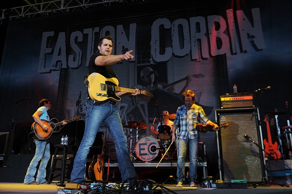 Easton Corbin performs