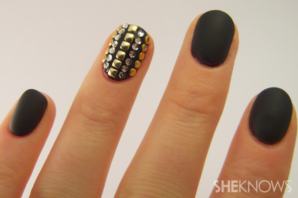 nail art tutorial - paint matte polish