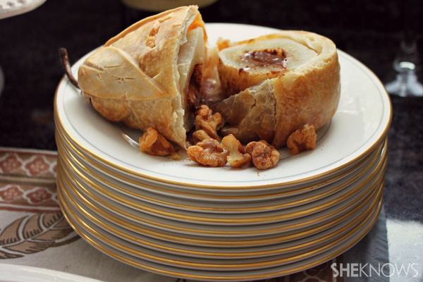 Stuffed and baked pear dumplings