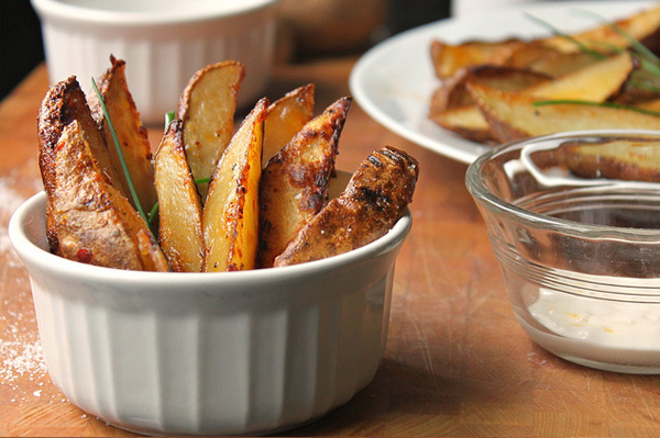 Baked potato wedges with Italian dressing