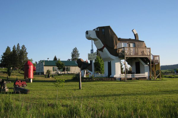 Dog Bark Park Inn