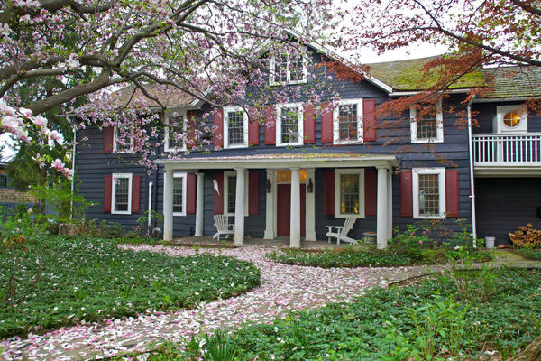 Buttermilk Falls Inn & Spa
