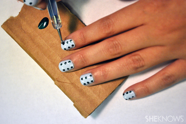 A 'Borrowed and Blue' Christmas tree nail design