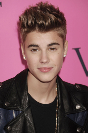 Justin Bieber performs Cry Me a River