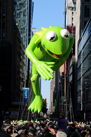 Kermit balloon at Thanksgiving Day parade