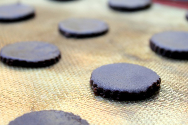 thin chocolate mint cookies