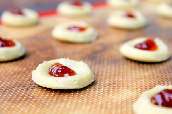 blue fig thumbprints