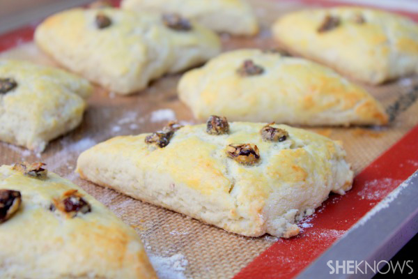 Orange raisin scones