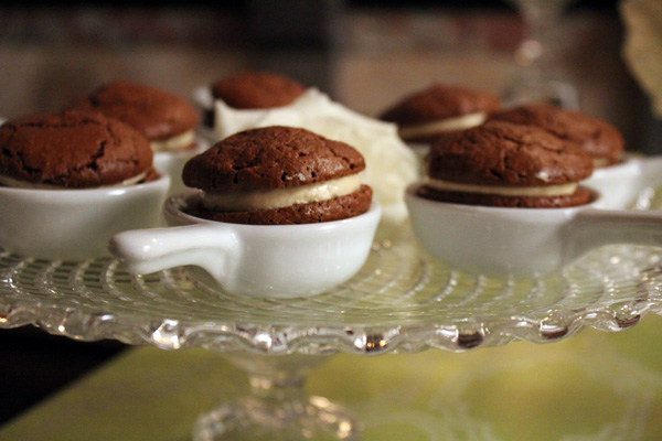 Instant cake stand