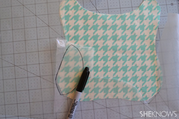 DIY Owl Pillow: Making wings