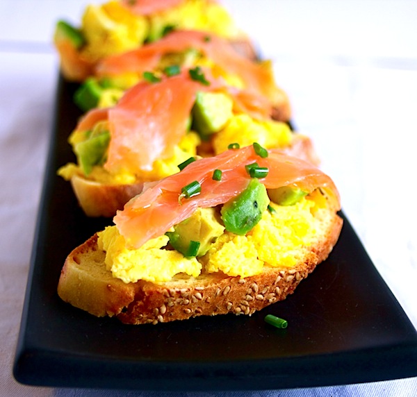 Avocado salmon egg crostini