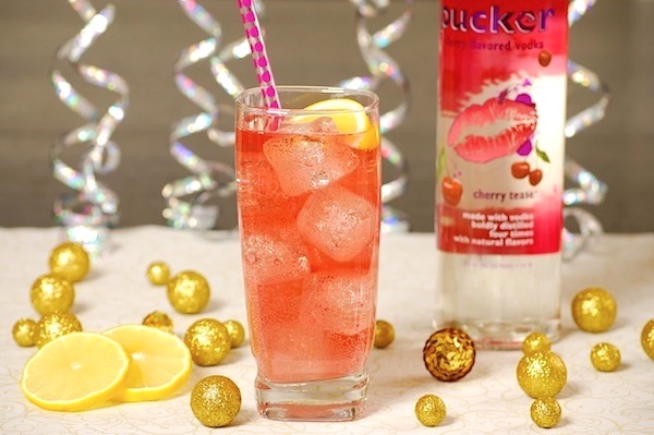 cherry cranberry lemonade sparkler