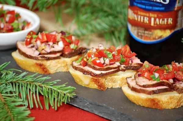 chipotle-cocoa pork tenderloin crostini