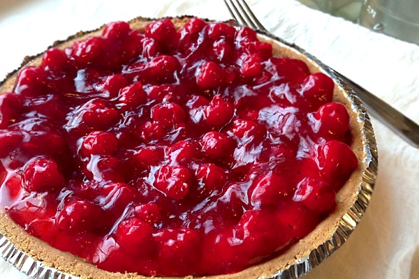 cream cheese pie with spiced cherries