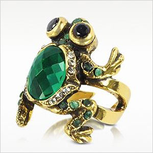 green frog ring