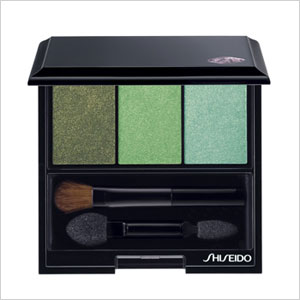 green eye shadow trio