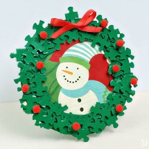Puzzle piece wreath picture frame