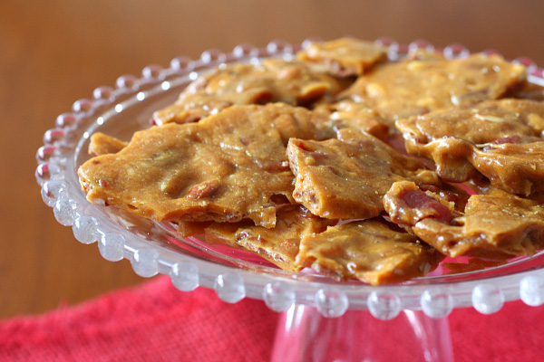 bacon almond brittle