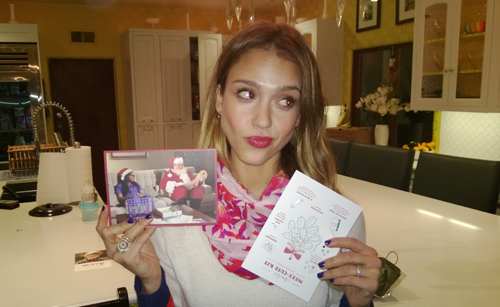 Jessica Alba likes Mindy Kaling's card