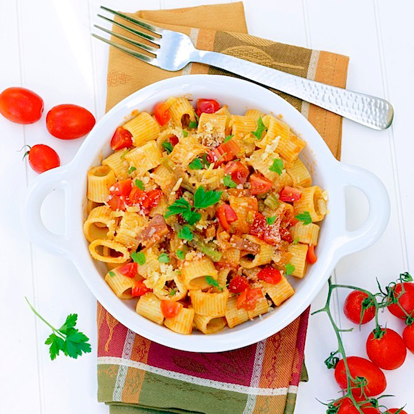 pasta with tomatoes, pancetta, asparagus