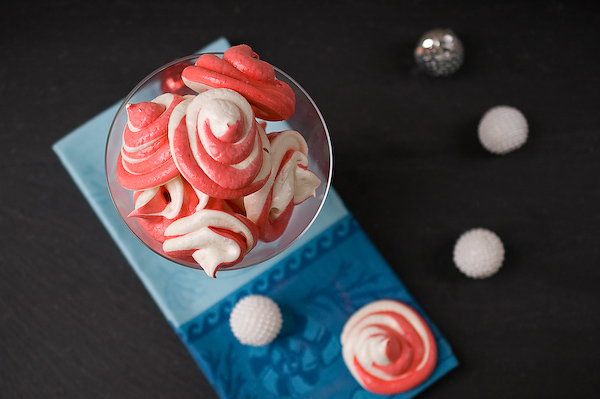 Peppermint meringues