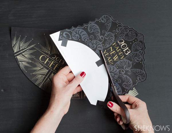 Printable party hats for New Year's Eve - trim