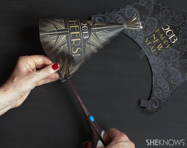 Printable party hats for New Year's Eve -- cut slits