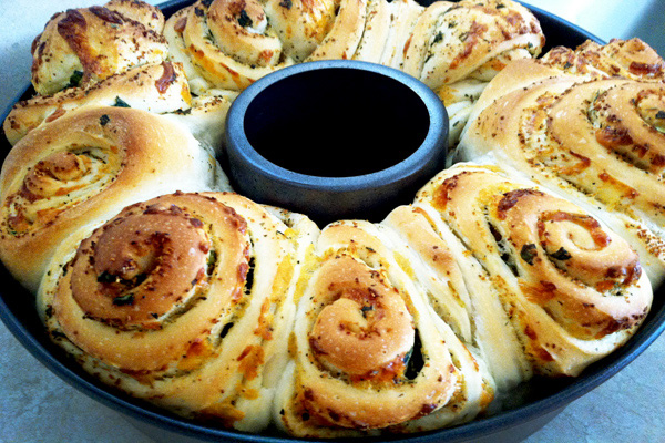 Savory garlic and cheese pull apart rolls recipe