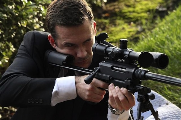 Aiden attempts to eliminate an Enemy