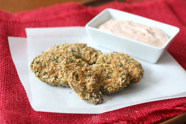 oven baked fried pickles with spicy dipping sauce