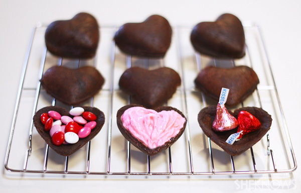 Heart-shaped brownie treasure boxes recipe -- fill brownies
