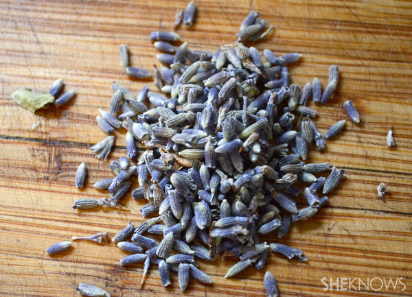 Lavender cupcakes with earl grey icing -- lavendar
