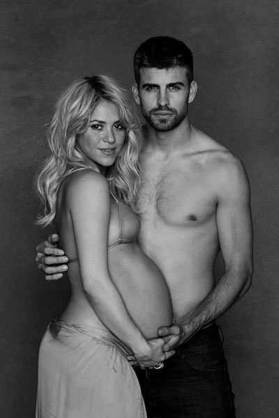Pregnant Shakira andd Gerard Pique