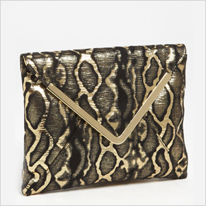 Chic clutch