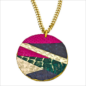Get-noticed necklace