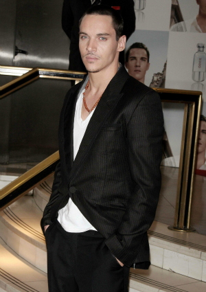 Jonathan Rhys Meyers
