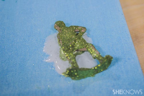 Glitter canvas with toy