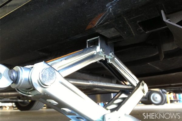 Changing a tire Step 4