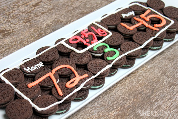 Sandwich Cookie Score Board