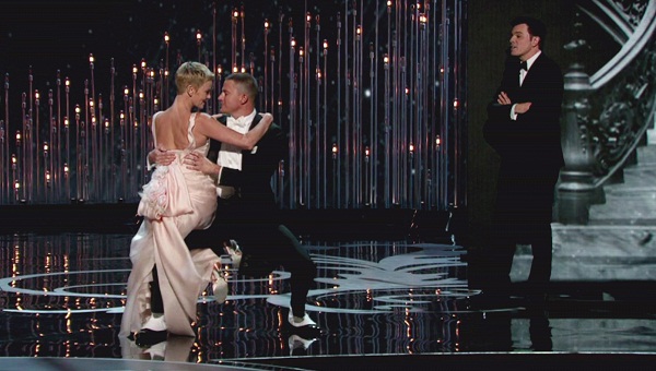 Charlize and Channing dance at Oscars