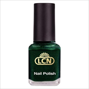 LCN’s luxurious, velvet brilliant metallic green 