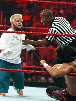 Hornswoggle -- A wee fightin' man