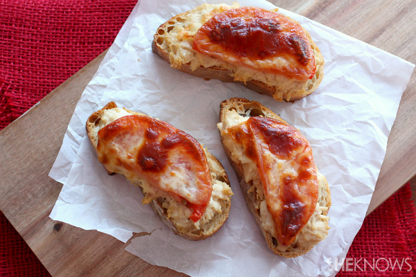 Open face tuna sandwich